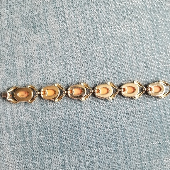 Vintage Signed Coro Confetti Lucite Bracelet - Picture 5 of 5